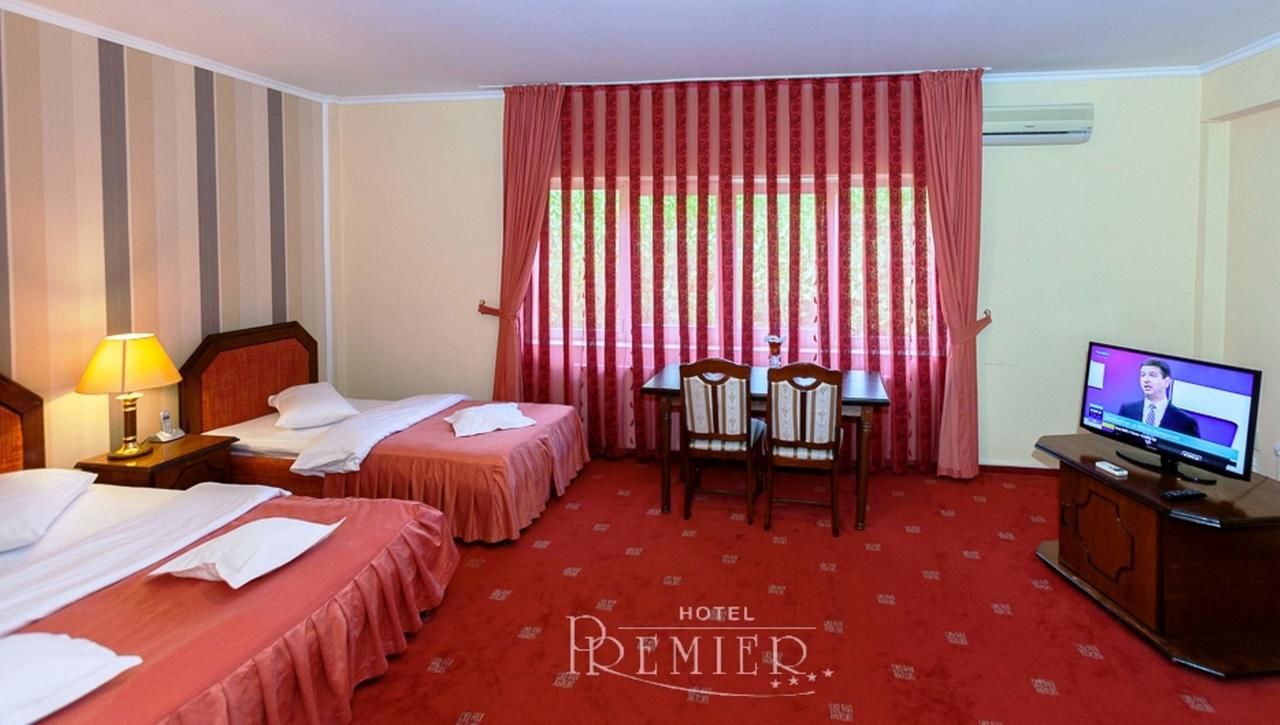 Отель Hotel Premier Клуж-Напока-12
